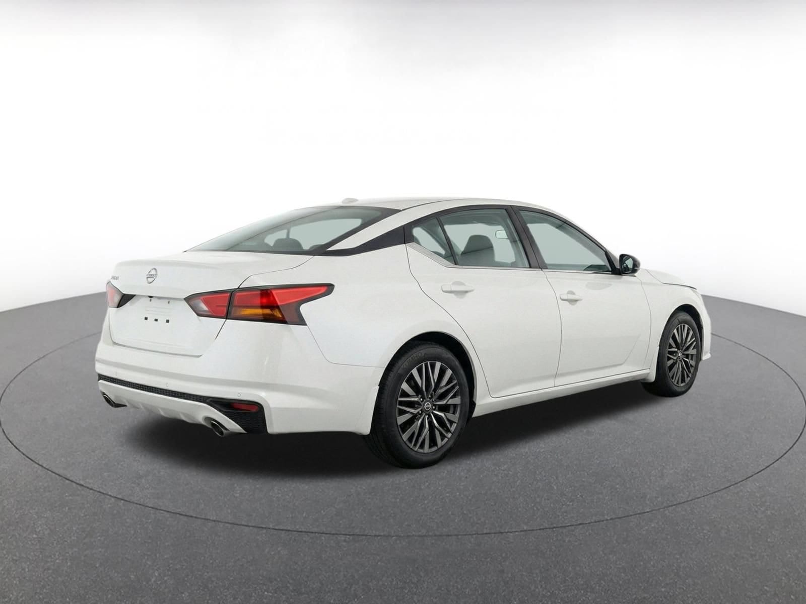 Thumbnail: 2026 Nissan Altima - 7