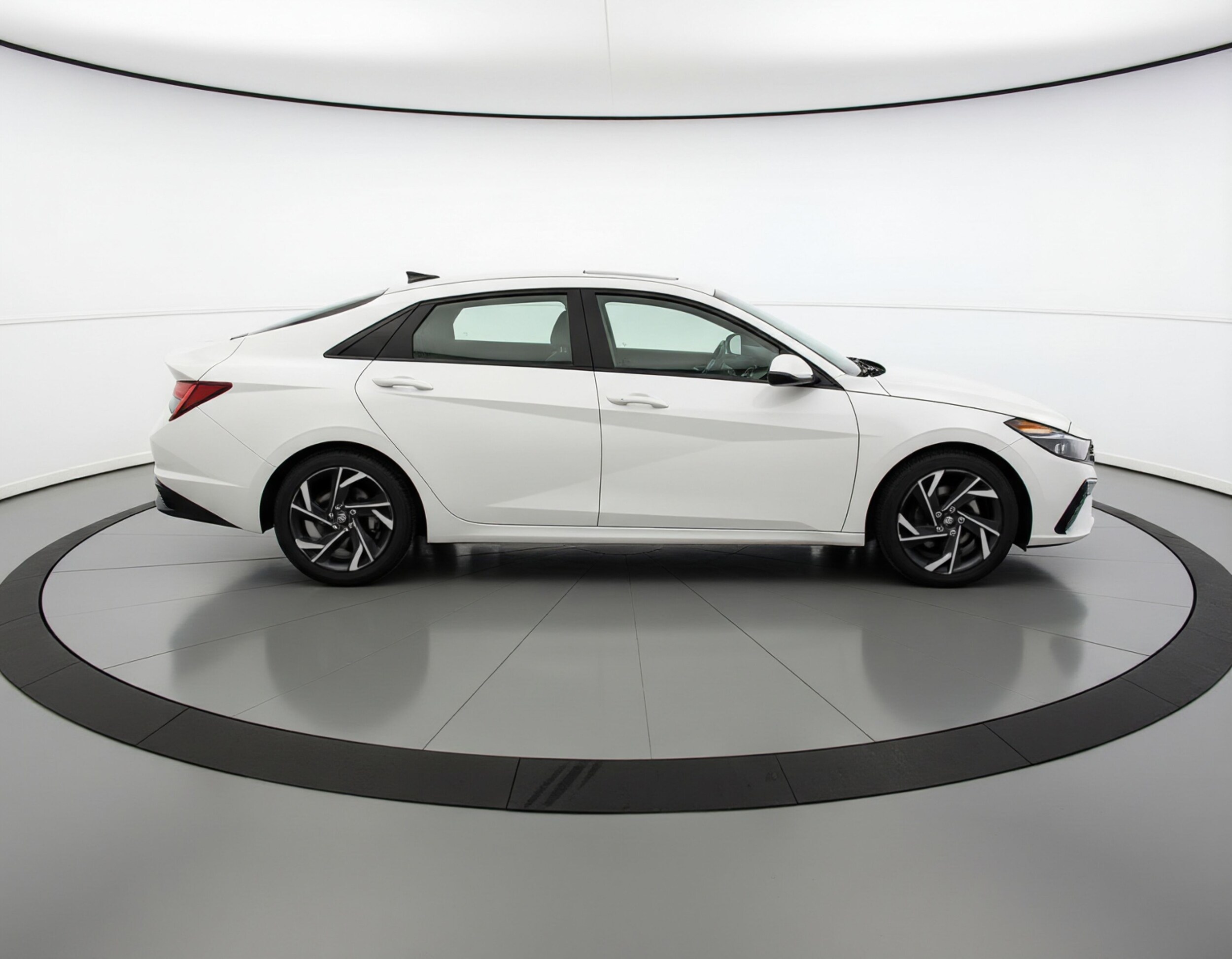 Thumbnail: 2025 Hyundai Elantra - 8