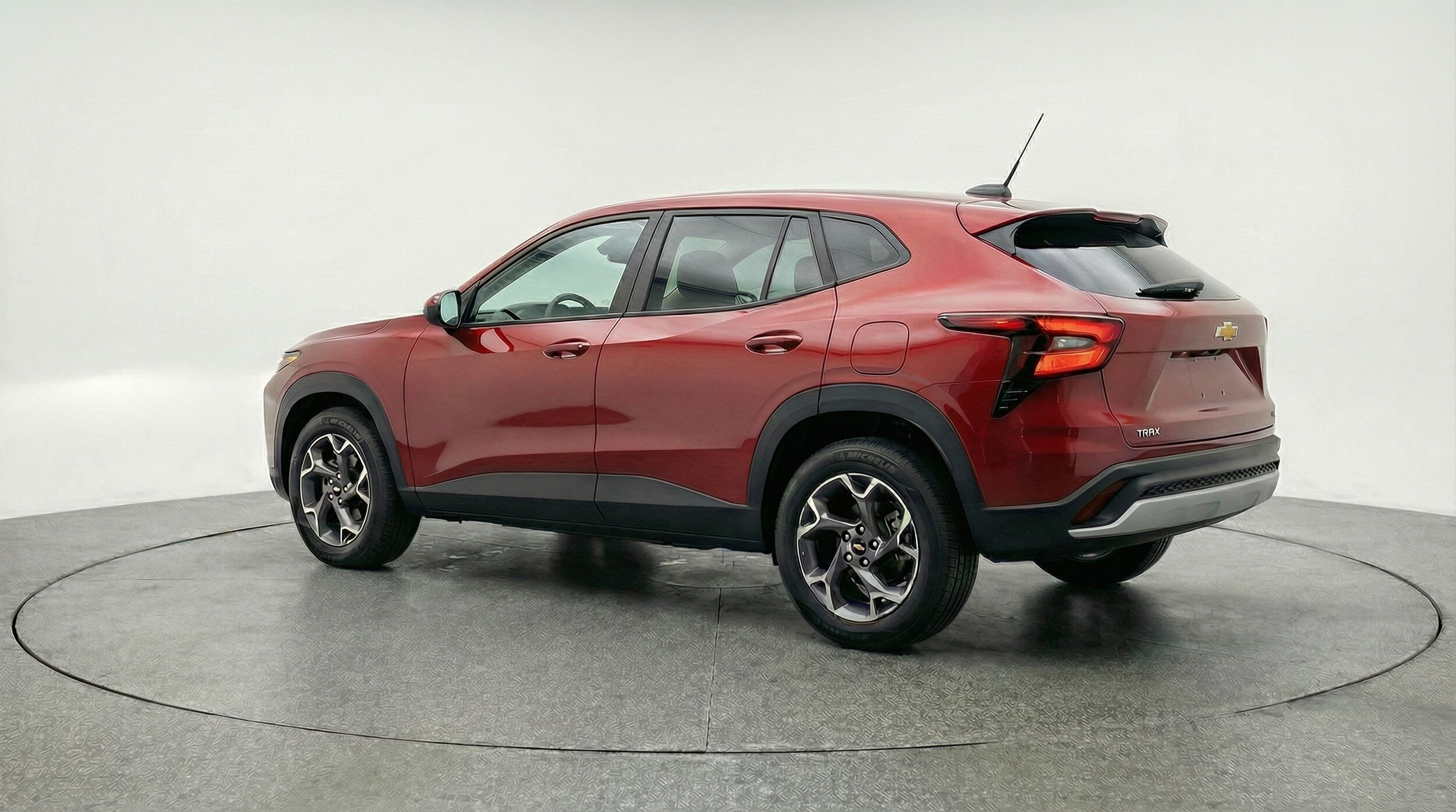 Thumbnail: 2025 Chevrolet Trax - 5