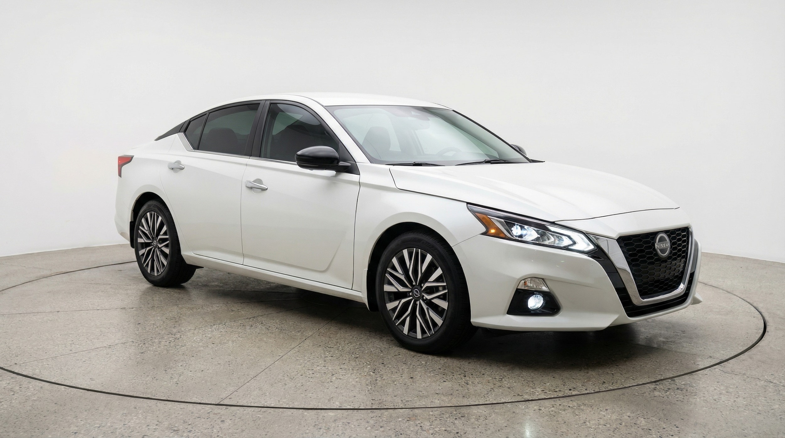 Thumbnail: 2025 Nissan Altima - 1