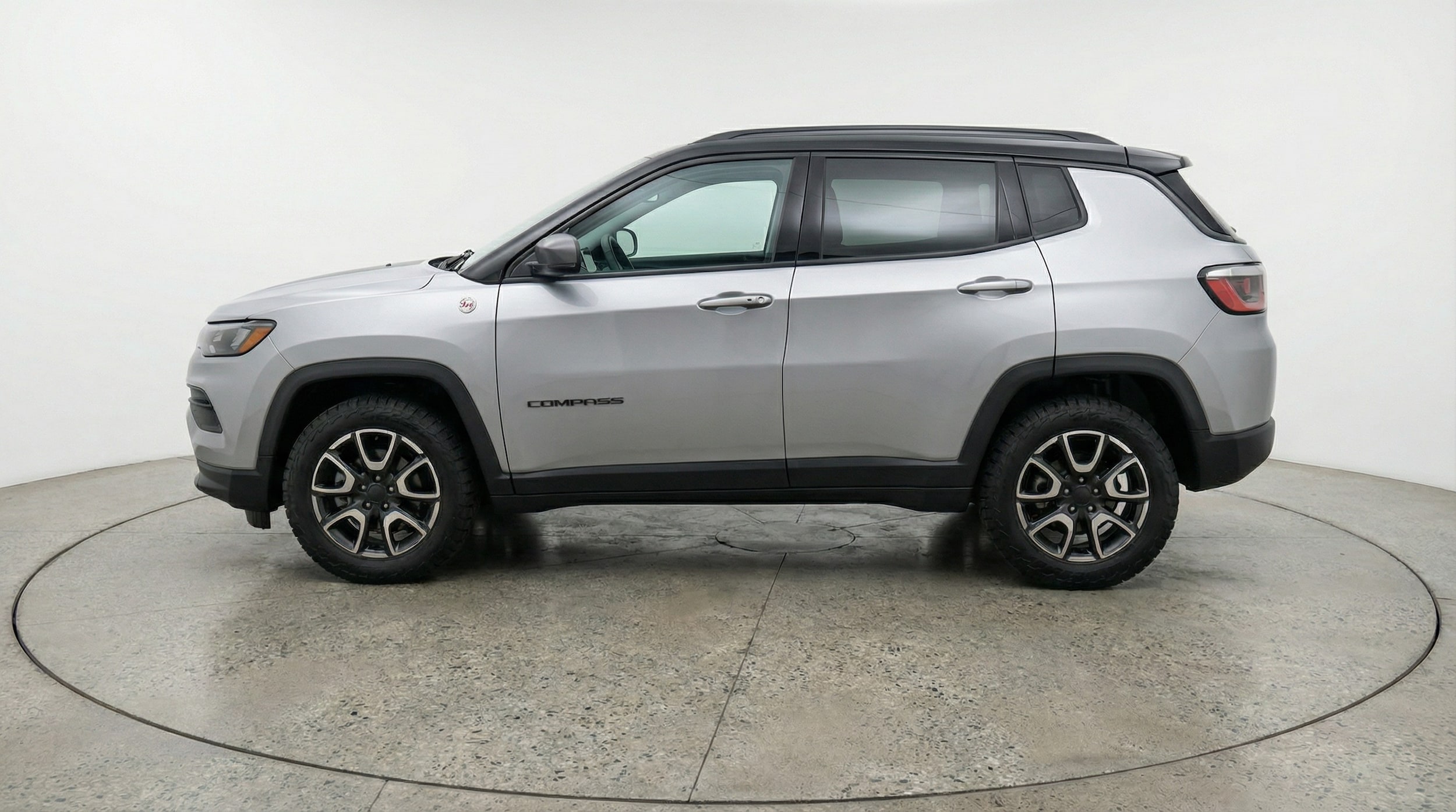 Thumbnail: 2025 Jeep Compass - 4