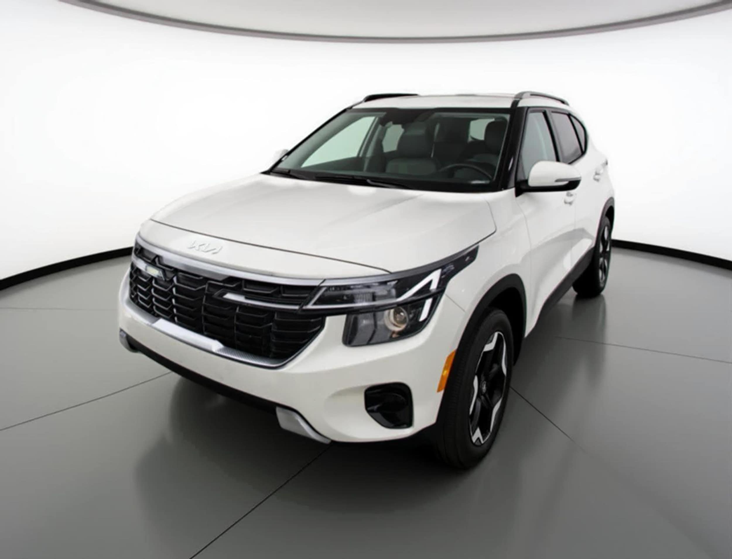 Thumbnail: 2025 Kia Seltos - 3