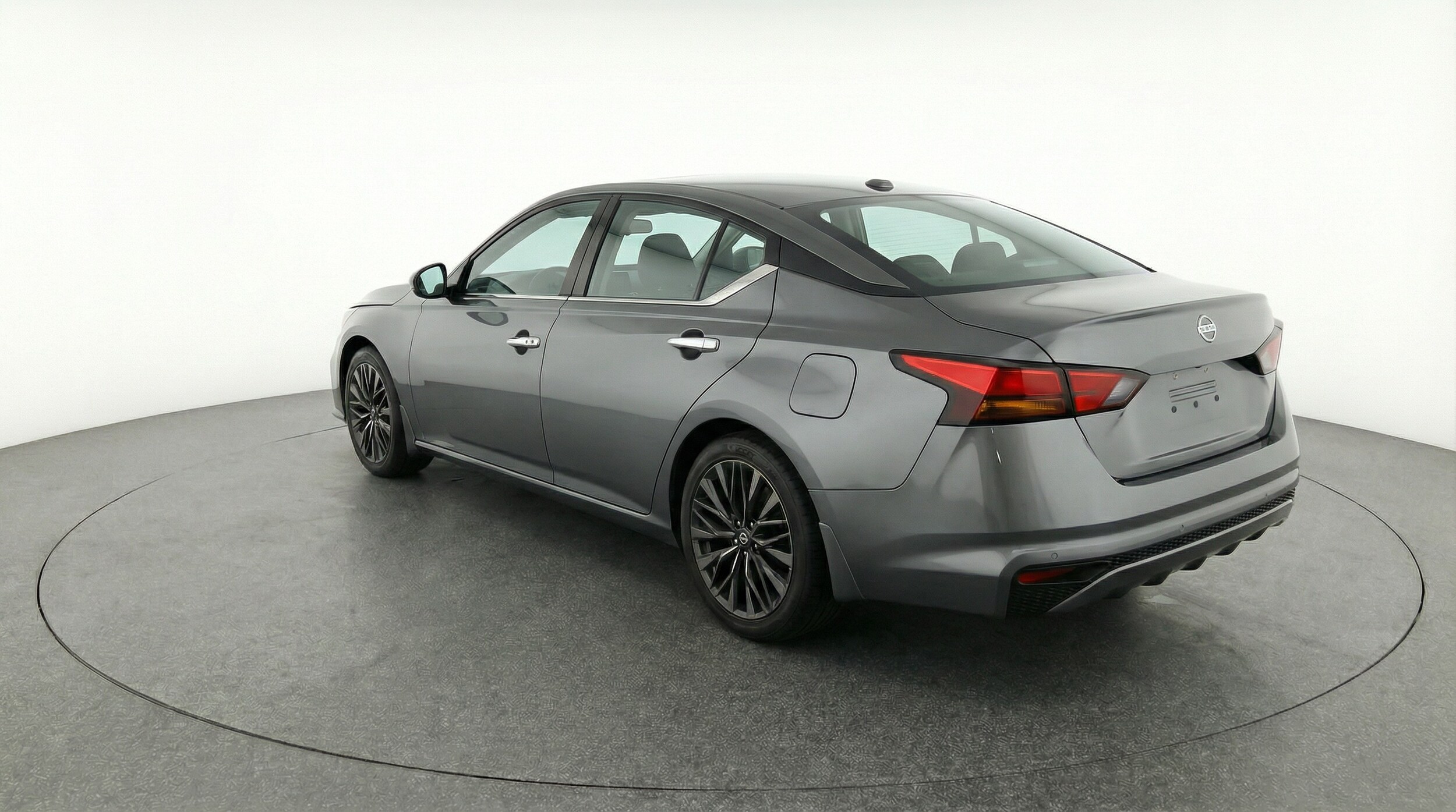 Thumbnail: 2025 Nissan Altima - 5