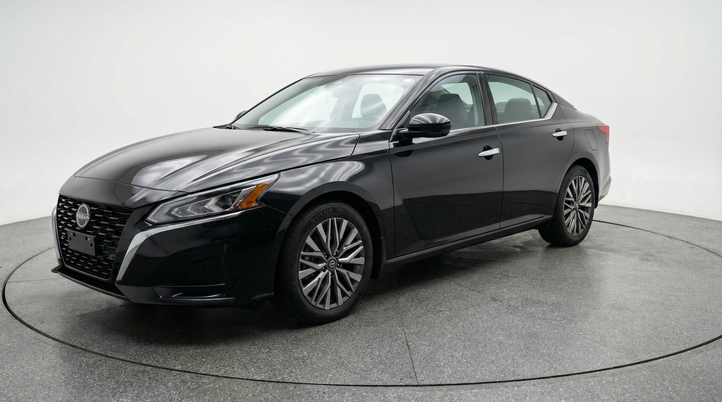 Thumbnail: 2025 Nissan Altima - 3