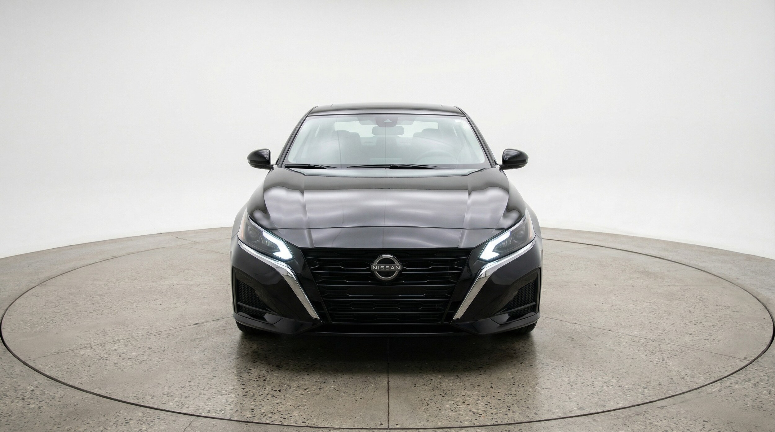 Thumbnail: 2025 Nissan Altima - 2