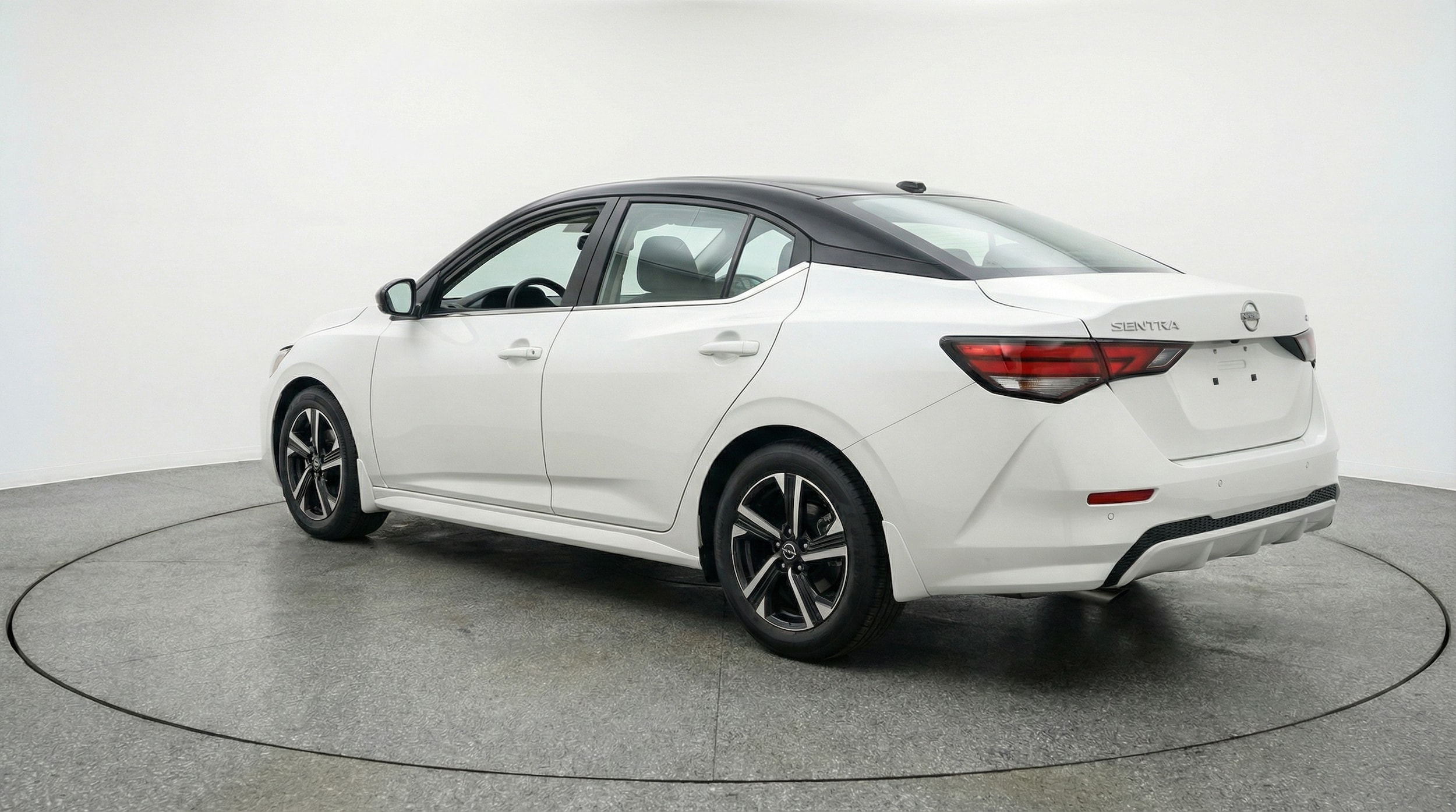 Thumbnail: 2025 Nissan Sentra - 5