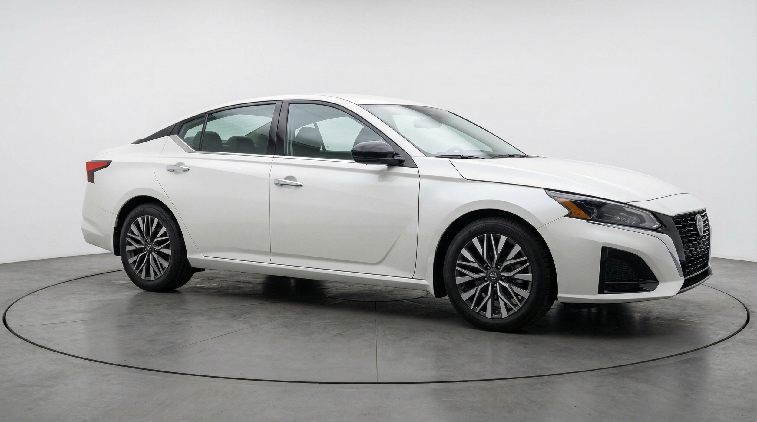 Thumbnail: 2025 Nissan Altima - 1