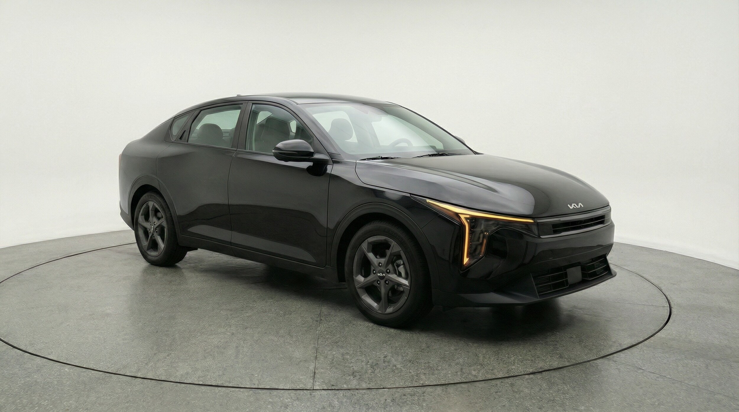 Thumbnail: 2025 Kia K4 - 1