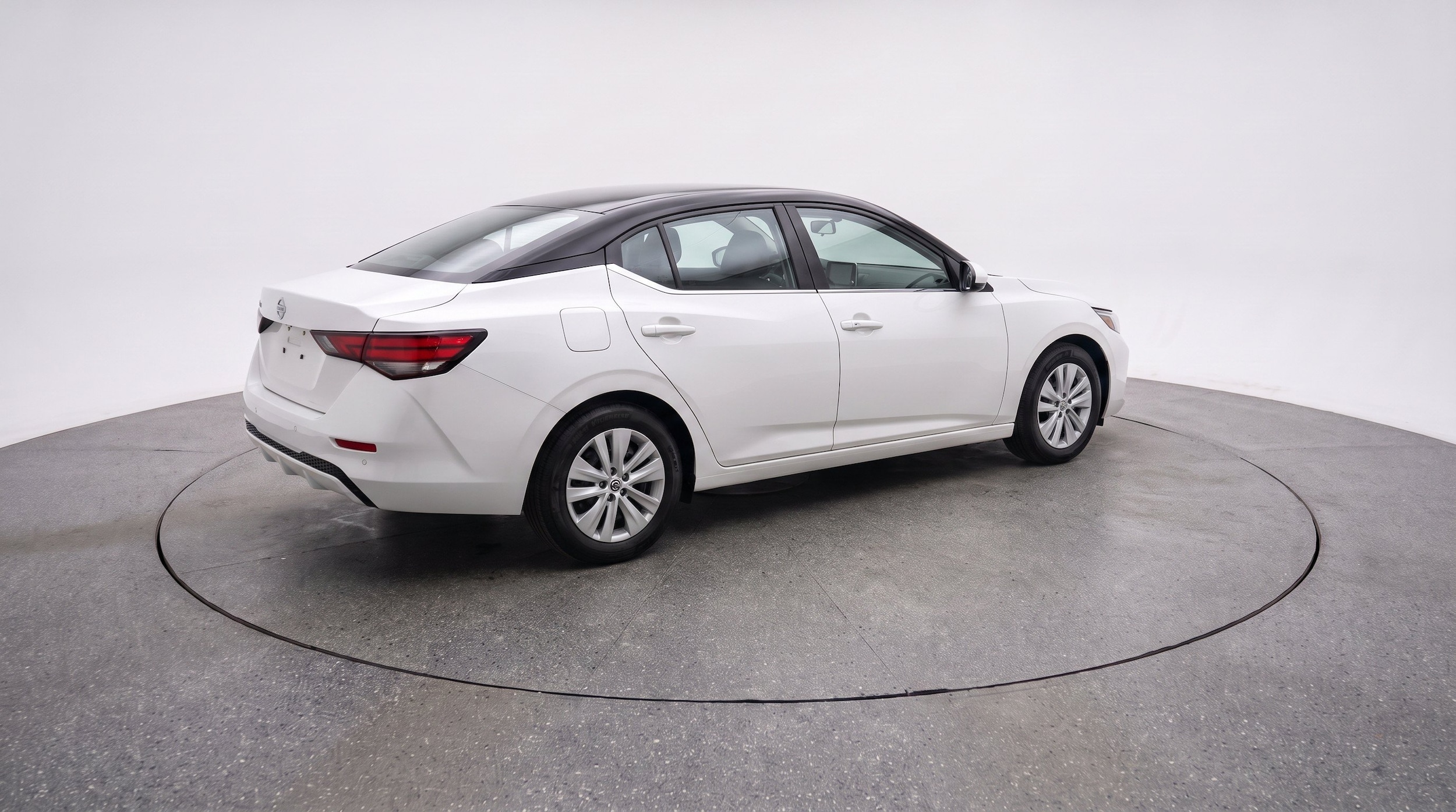 Thumbnail: 2025 Nissan Sentra - 9