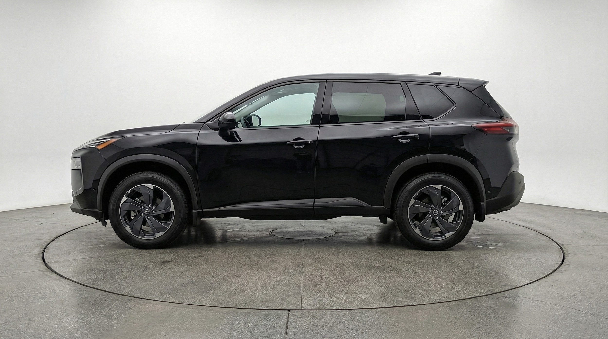 Thumbnail: 2025 Nissan Rogue - 4