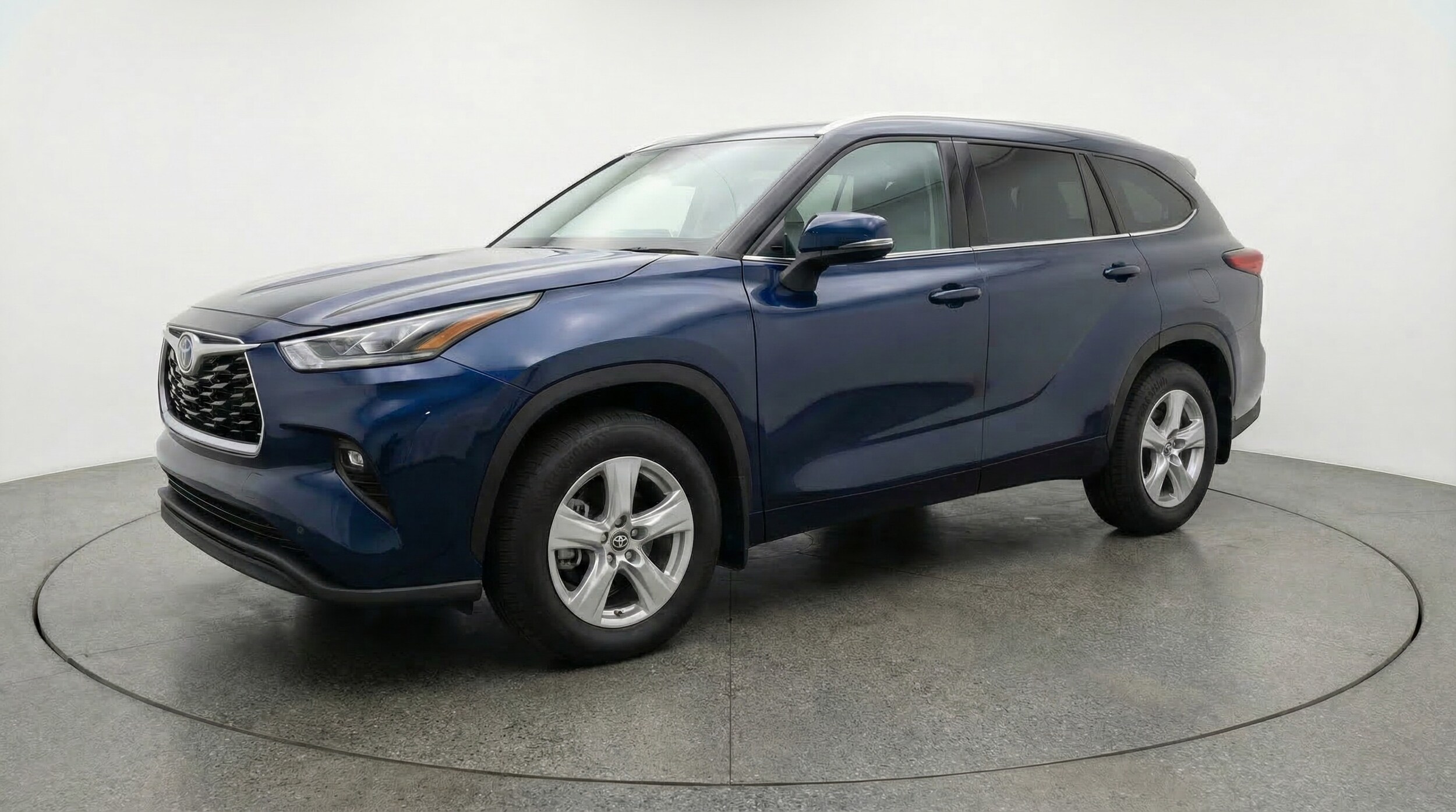 Thumbnail: 2025 Toyota Highlander - 3