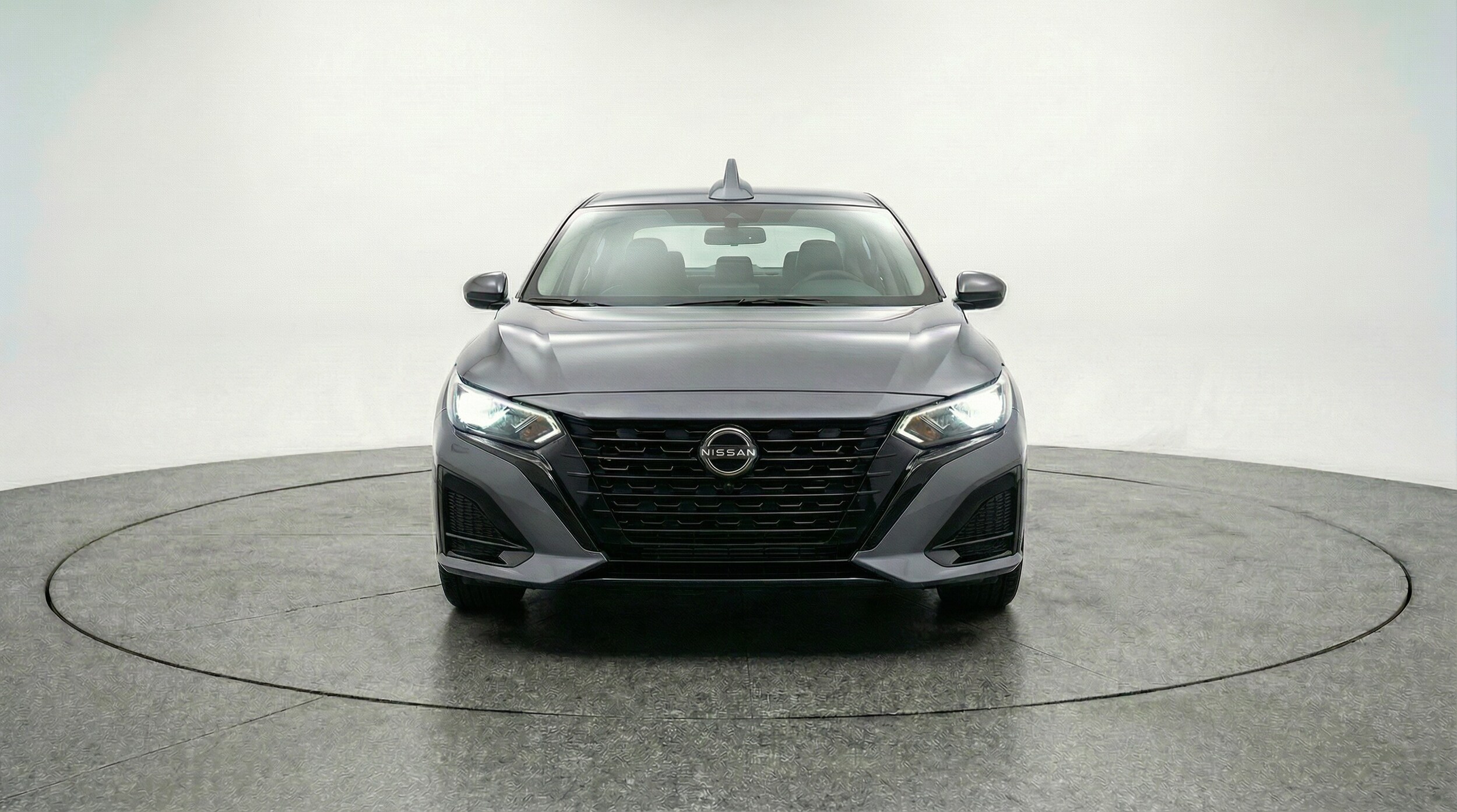 Thumbnail: 2025 Nissan Sentra - 2