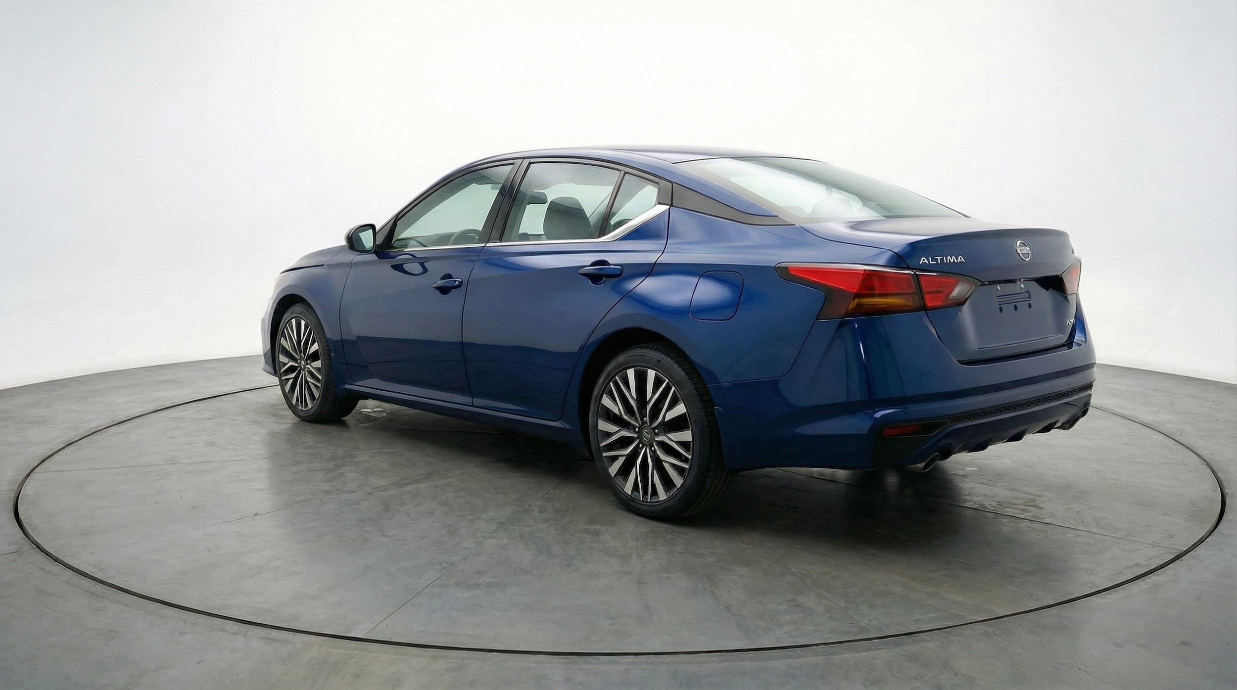 Thumbnail: 2025 Nissan Altima - 5