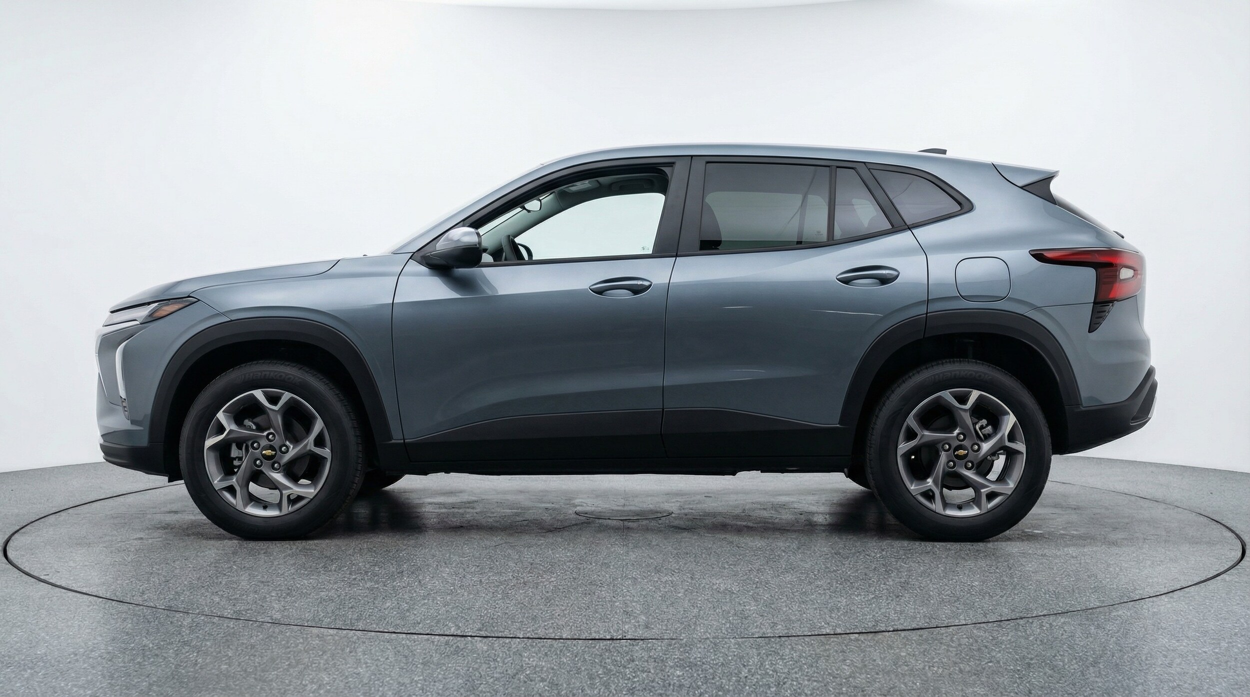 Thumbnail: 2025 Chevrolet Trax - 4