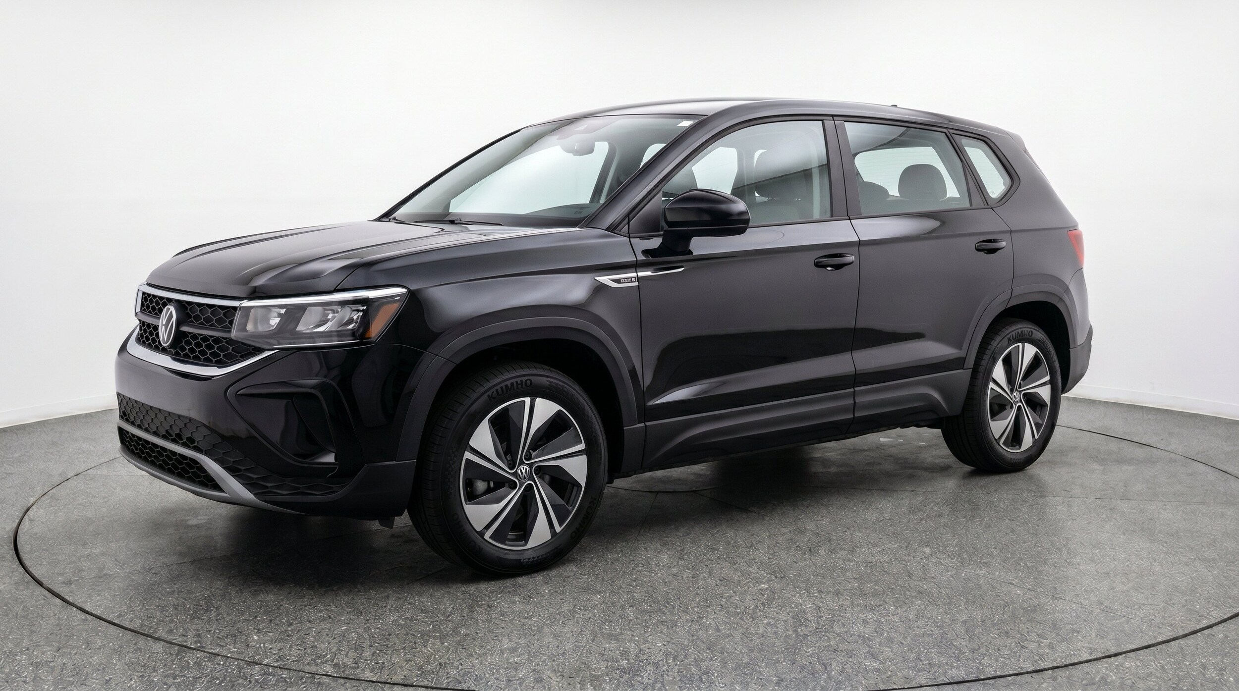 Thumbnail: 2026 Volkswagen Taos - 3
