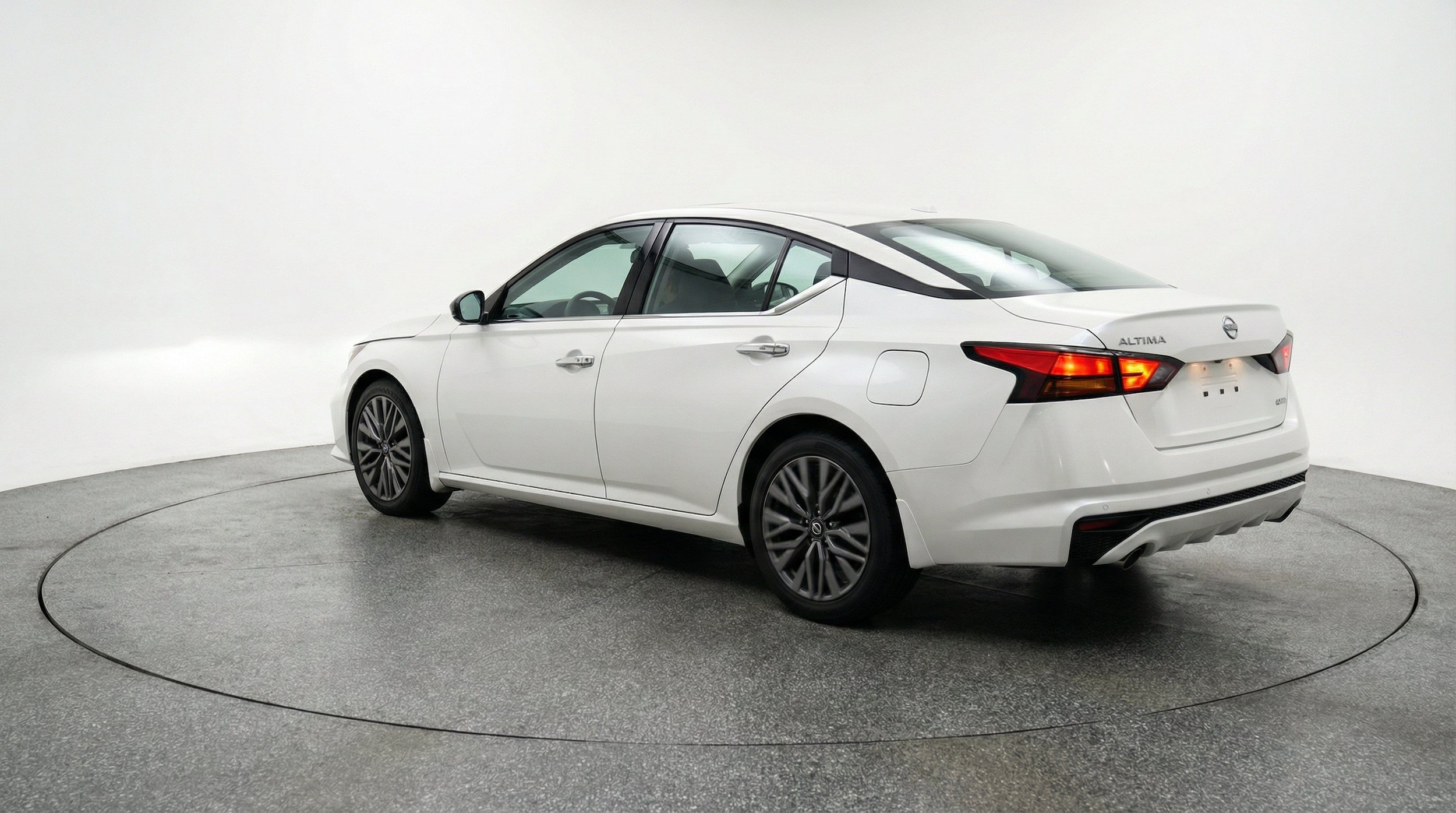 Thumbnail: 2025 Nissan Altima - 6