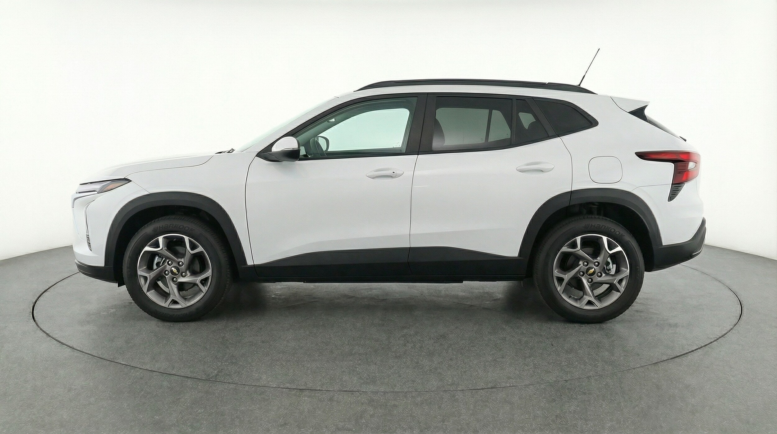 Thumbnail: 2025 Chevrolet Trax - 4