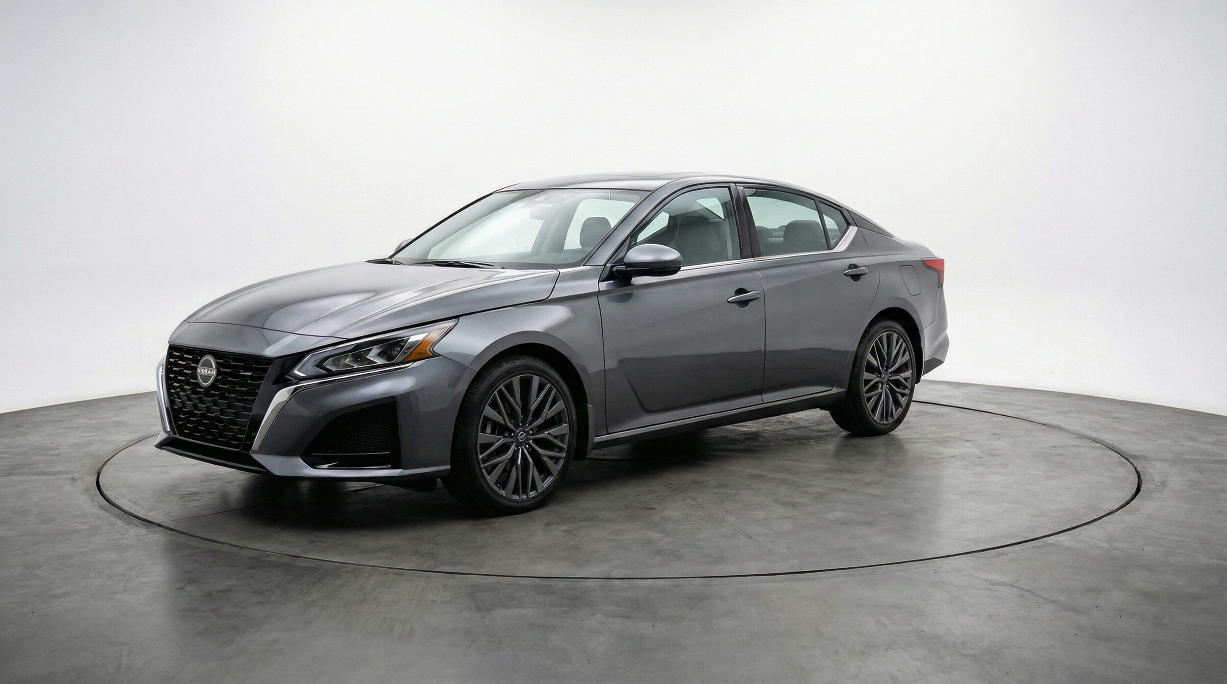 Thumbnail: 2025 Nissan Altima - 3