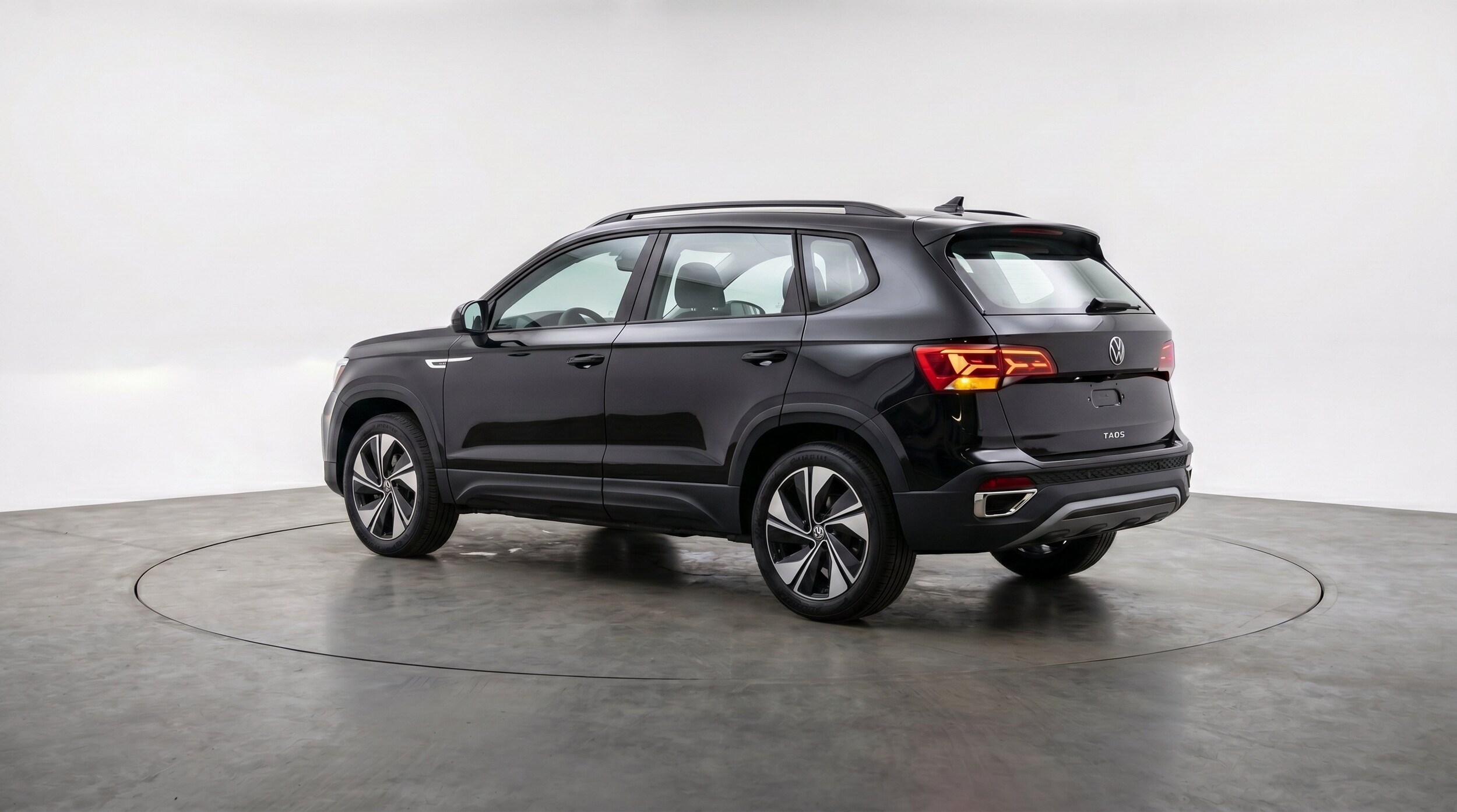 Thumbnail: 2026 Volkswagen Taos - 6