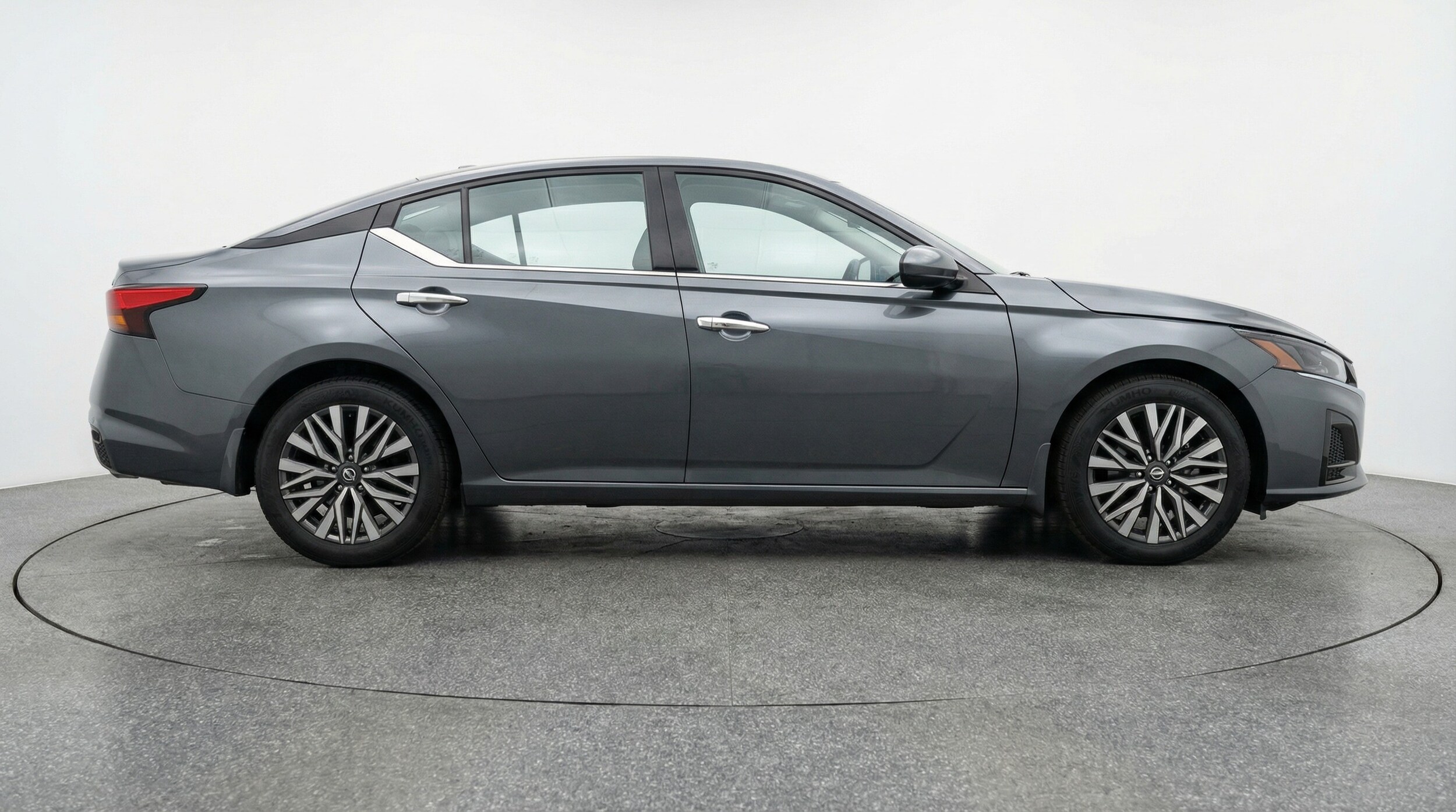 Thumbnail: 2025 Nissan Altima - 8