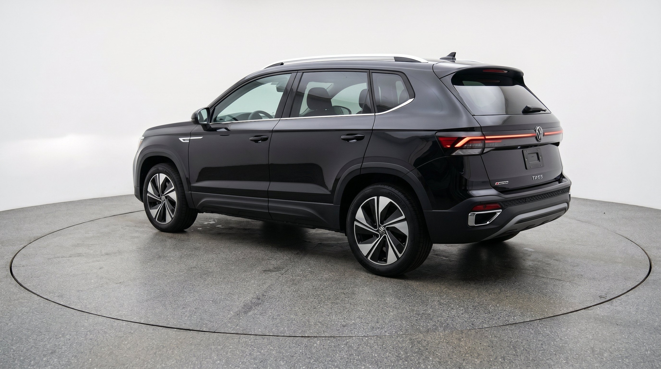 Thumbnail: 2026 Volkswagen Taos - 6