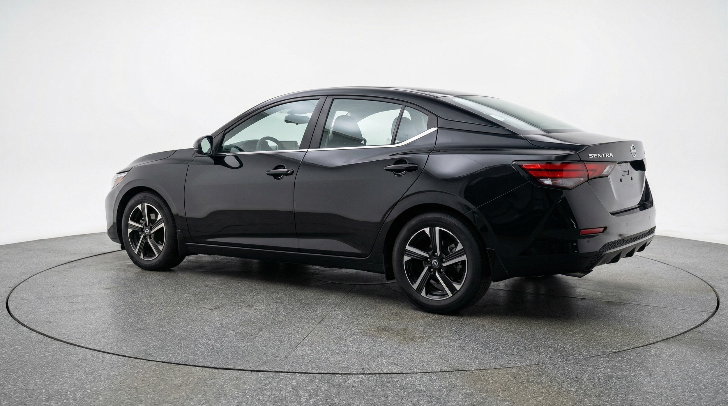 Thumbnail: 2025 Nissan Sentra - 5