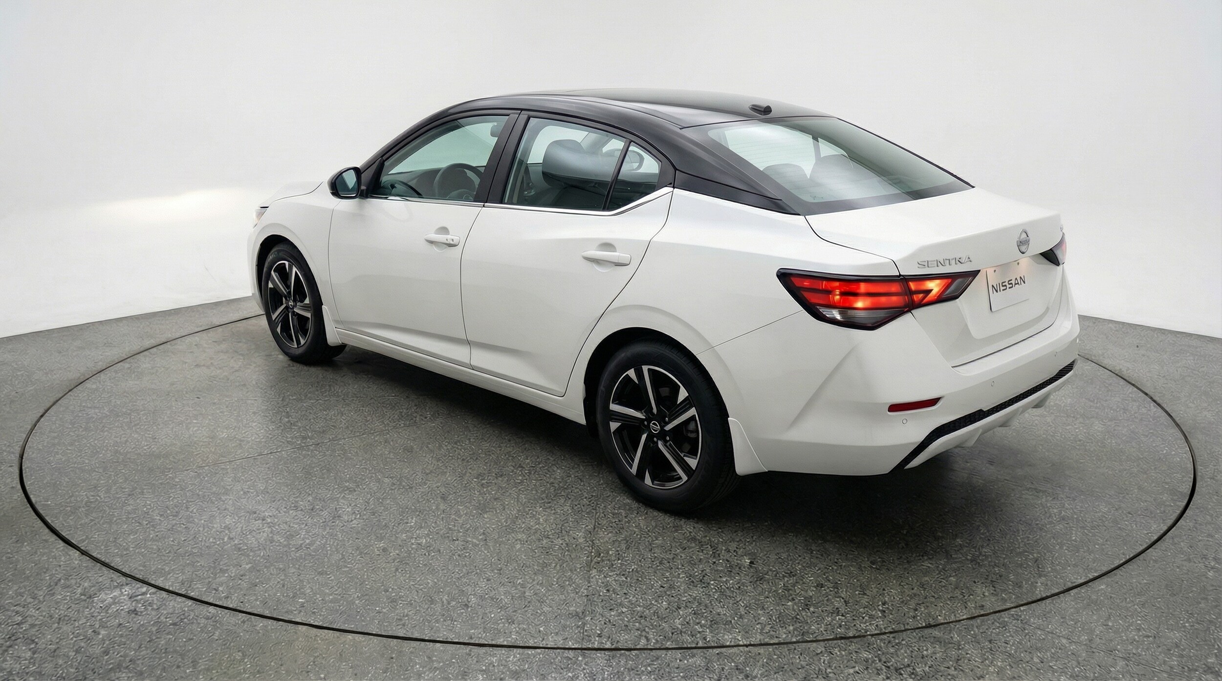 Thumbnail: 2025 Nissan Sentra - 5