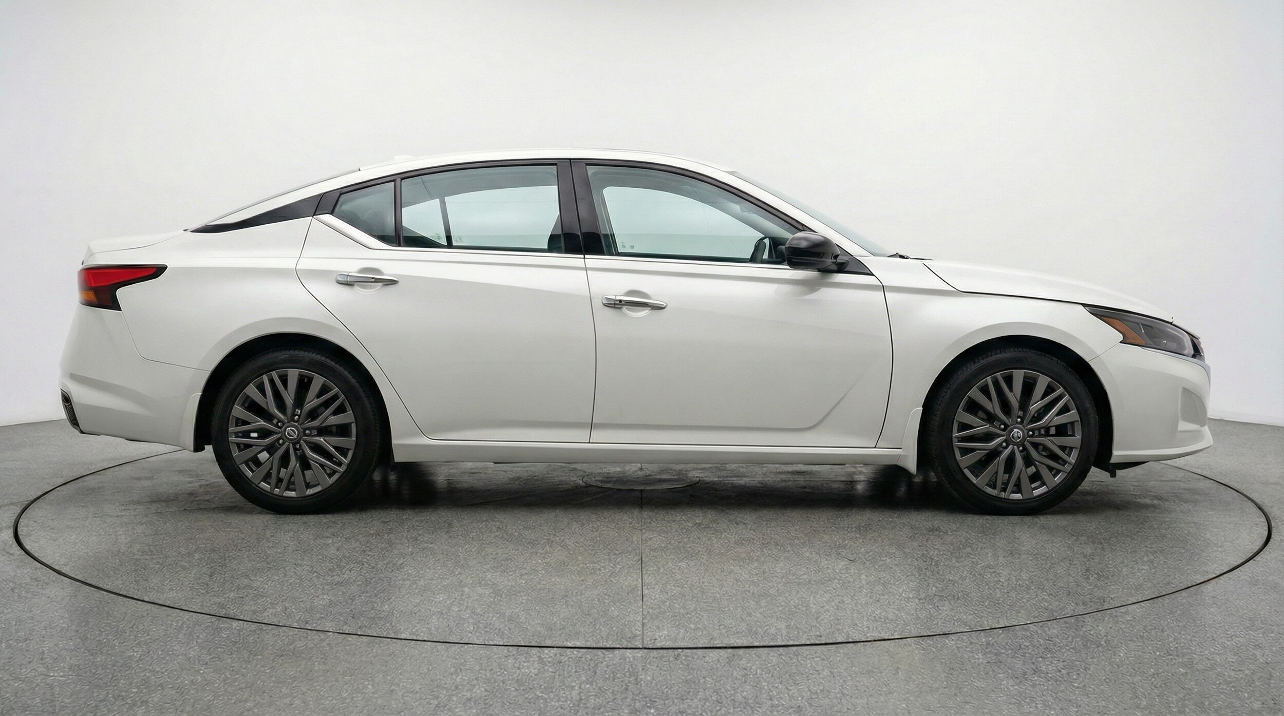 Thumbnail: 2025 Nissan Altima - 8
