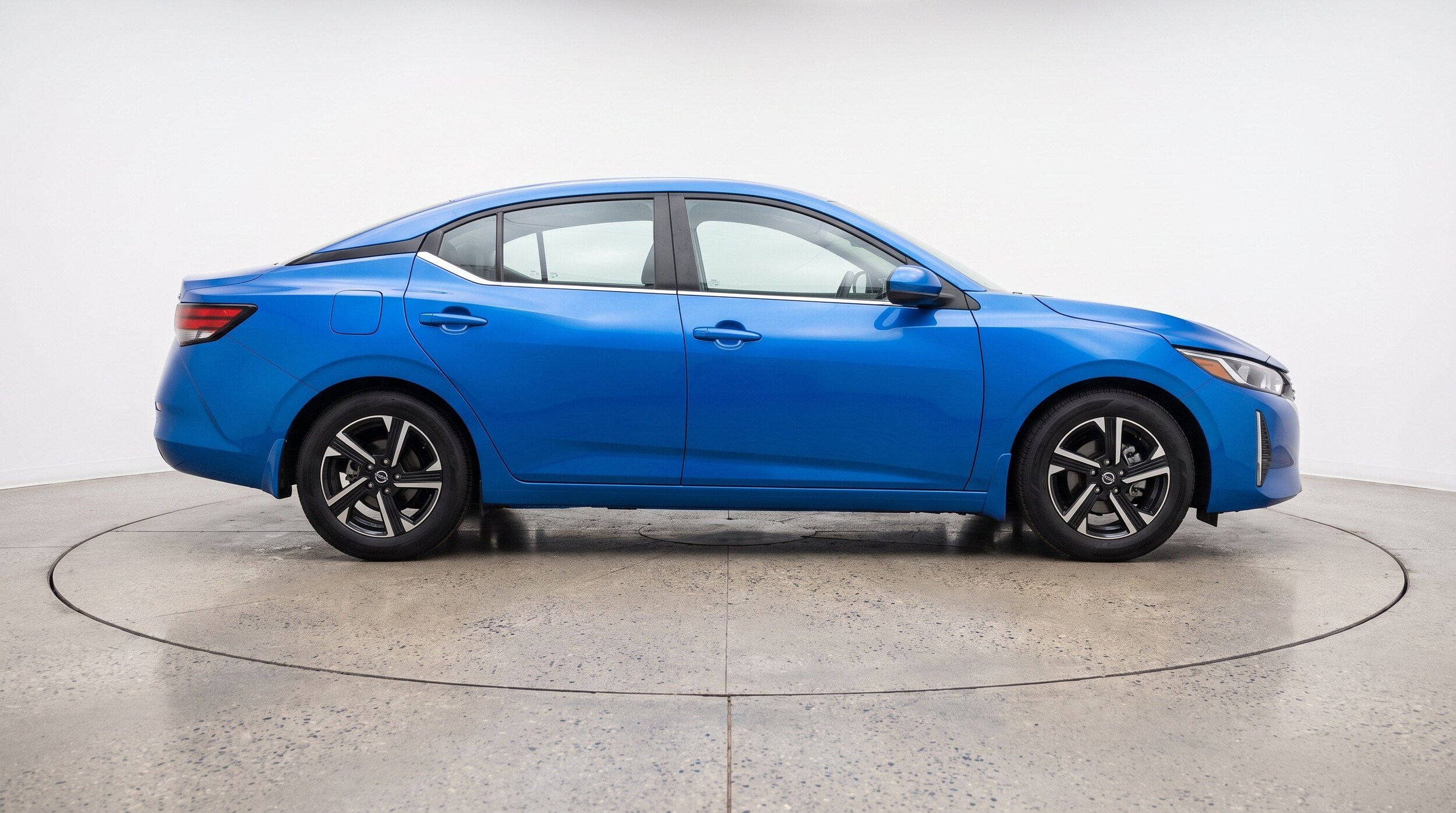 Thumbnail: 2025 Nissan Sentra - 11