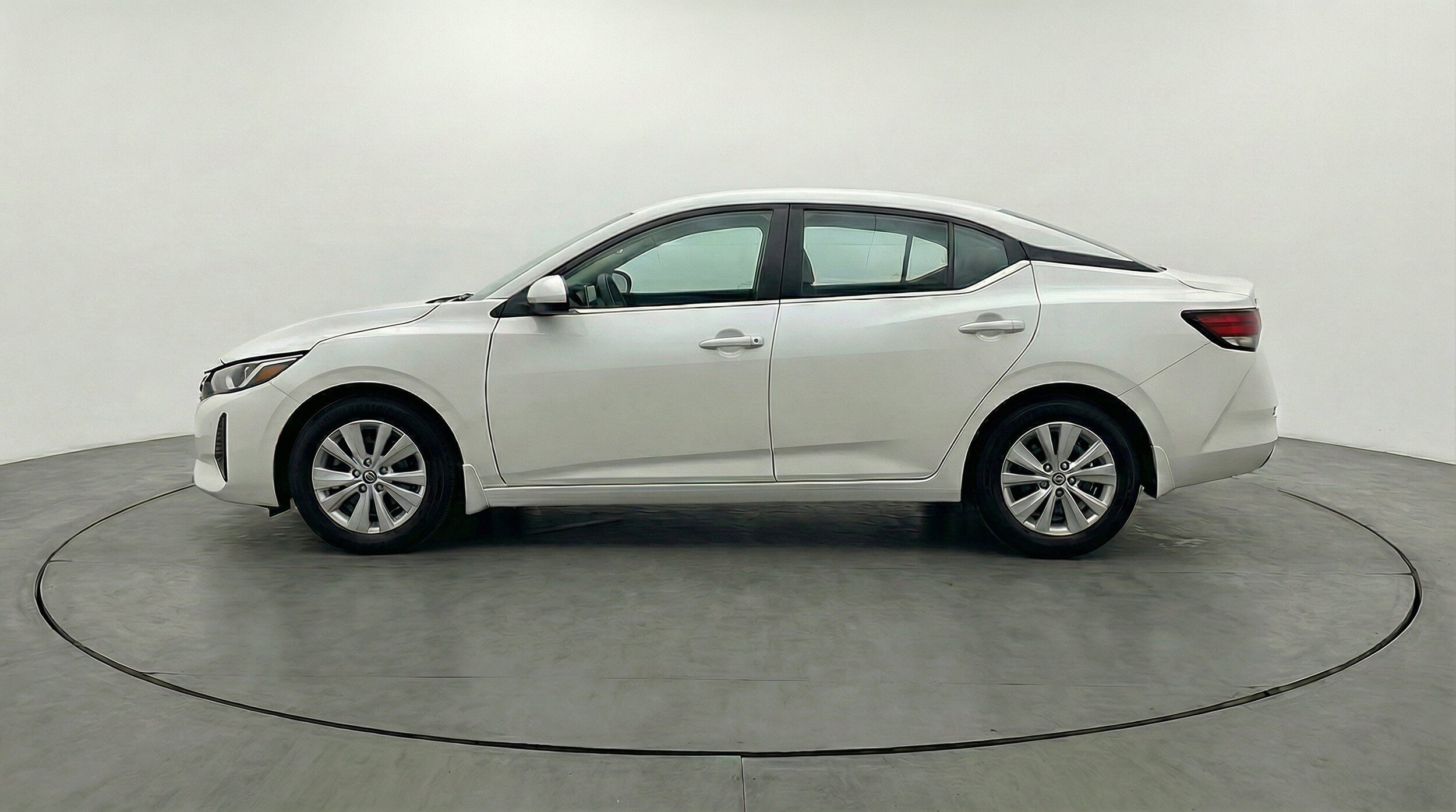 Thumbnail: 2025 Nissan Sentra - 5
