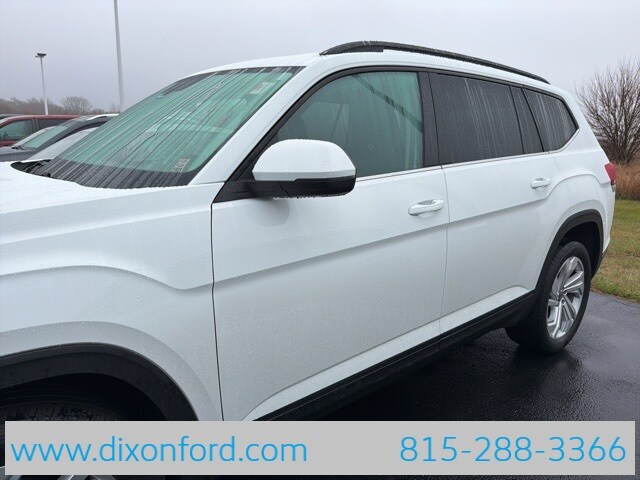 2023 Volkswagen Atlas V6 SE Technology photo 2