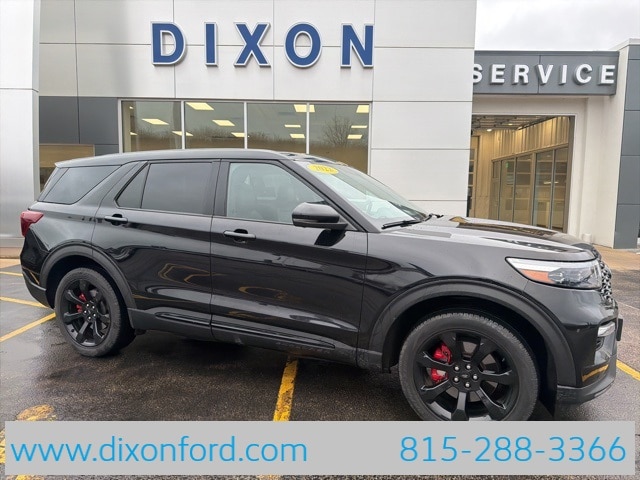 2022 Ford Explorer ST's photo