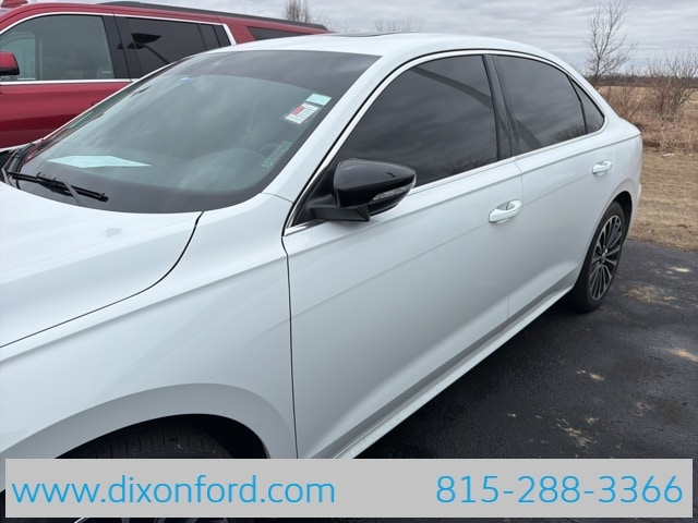 Used 2022 Volkswagen Passat Limited Edition with VIN 1VWBA7A36NC006234 for sale in Dixon, IL