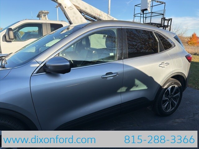 2023 Ford Escape Platinum photo 2