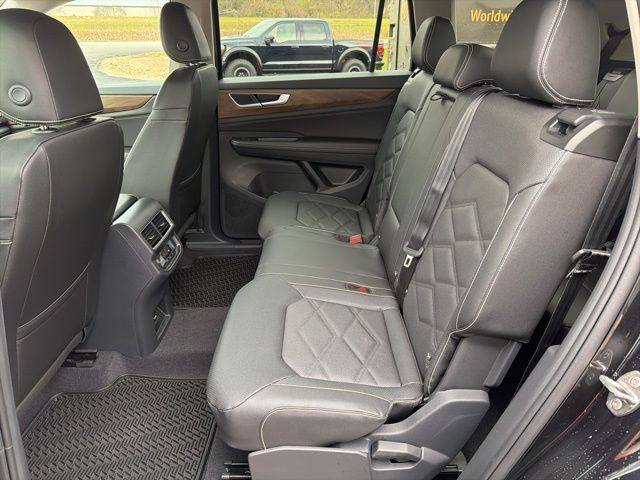 2026 Volkswagen Atlas SE - Photo 21