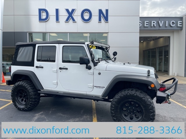 2015 Jeep Wrangler Unlimited Rubicon's photo