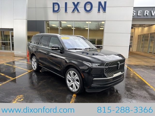 2025 Lincoln Navigator Reserve 4WD's photo