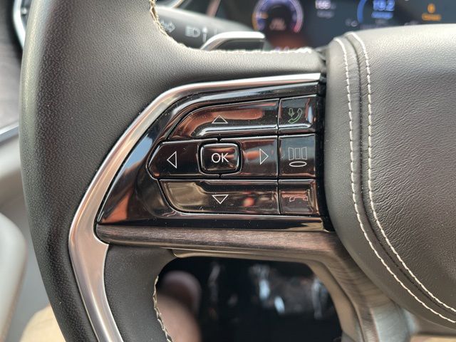 2023 Jeep Grand Cherokee Overland - Photo 16