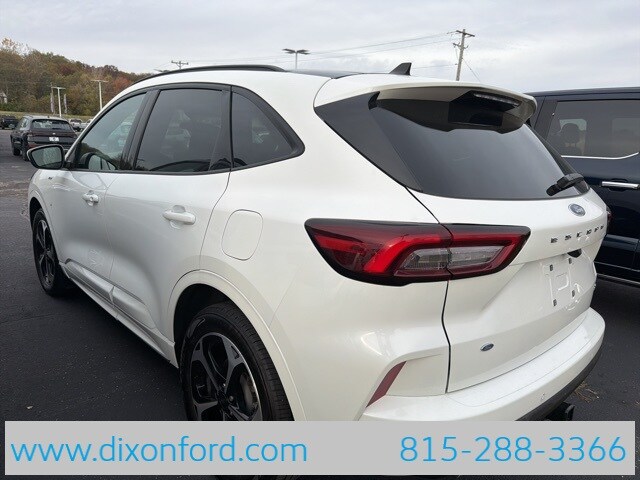 2023 Ford Escape ST-Line Select photo 3