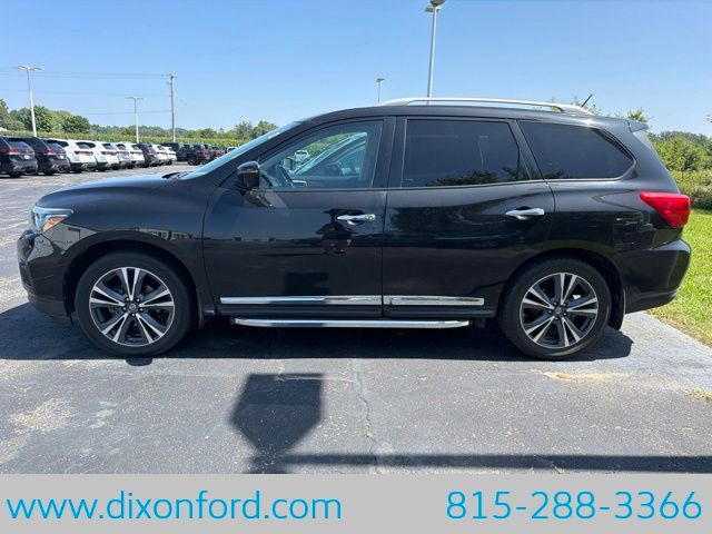 Used 2018 Nissan Pathfinder Platinum with VIN 5N1DR2MM2JC669852 for sale in Dixon, IL