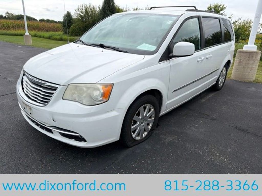 Used 2014 Chrysler Town & Country Touring Minivan/Van