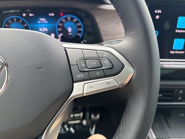 2026 Volkswagen Atlas SEL Premium R-Line - Photo 16