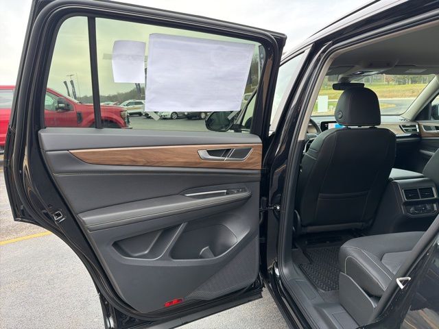 2026 Volkswagen Atlas SE - Photo 24