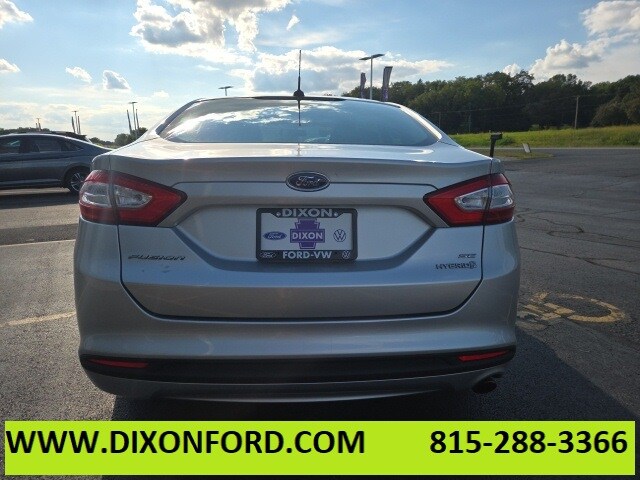 2013 Ford Fusion Hybrid SE photo 2