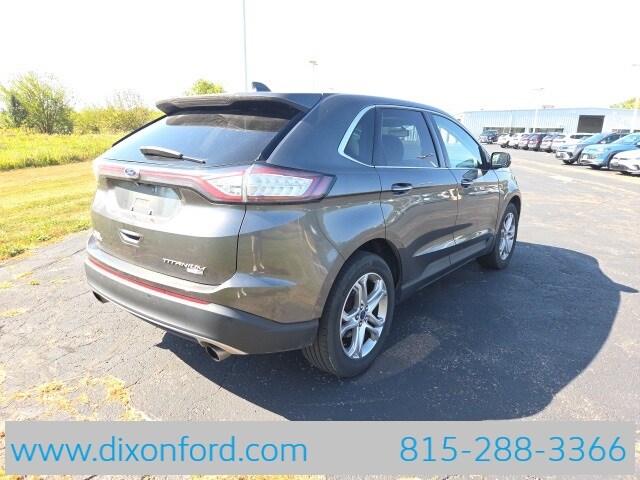 2017 Ford Edge Titanium photo 2