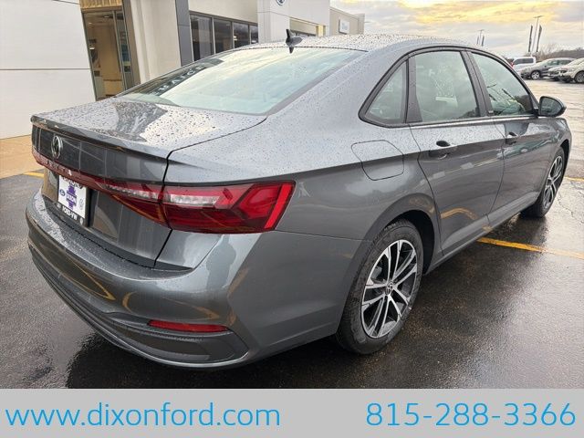 2026 Volkswagen Jetta Sport - Photo 7