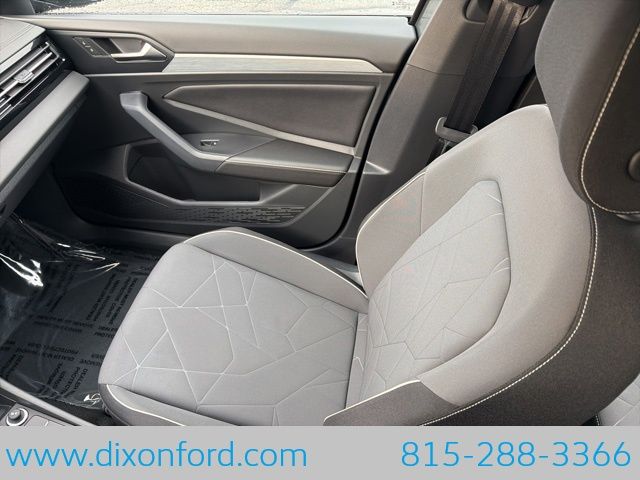 2026 Volkswagen Jetta Sport - Photo 19