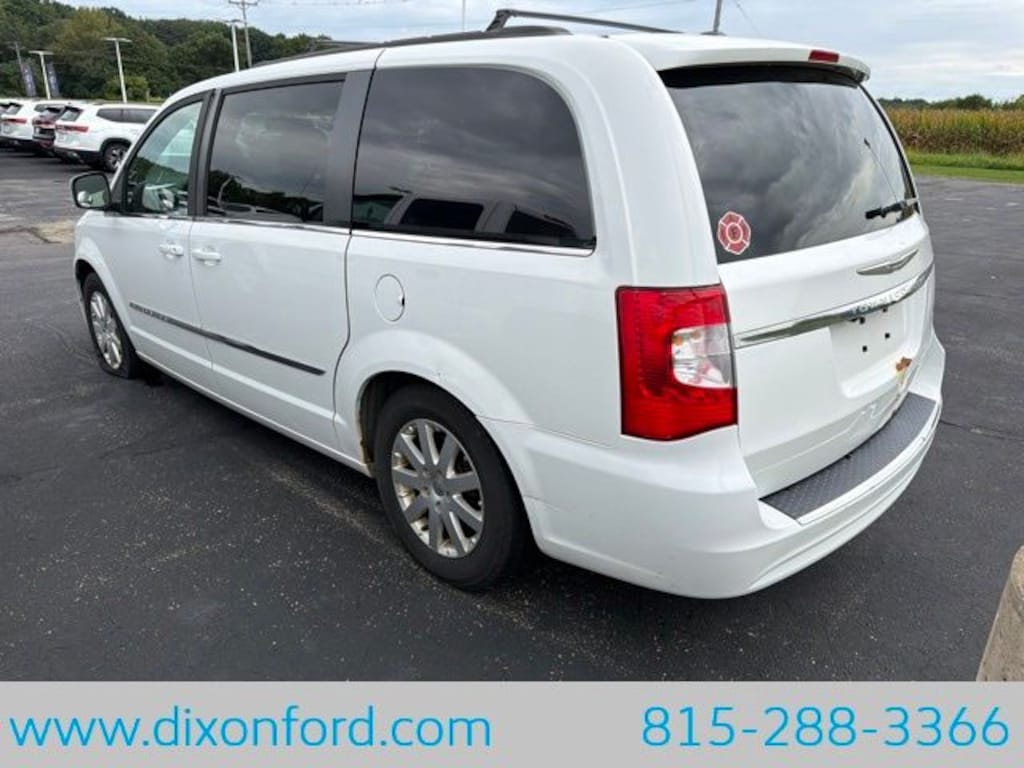 Used 2014 Chrysler Town & Country Touring Minivan/Van