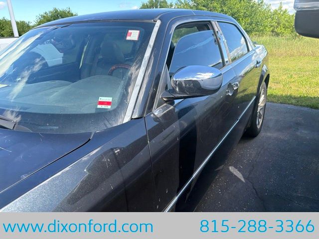 Used 2005 Chrysler 300 C with VIN 2C3AA63H85H635092 for sale in Dixon, IL