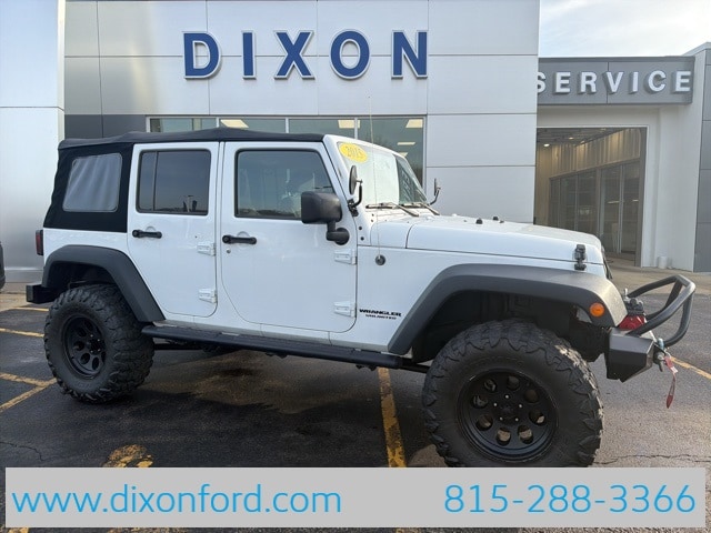 2015 Jeep Wrangler Unlimited Rubicon's photo